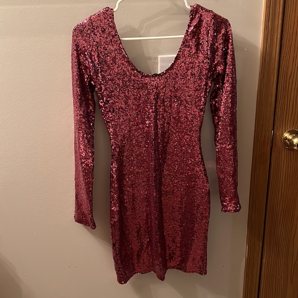 Fashion Nova sequin dress. Long sleeve. Slit in the left bottom of dress. - Picture 2 of 4
